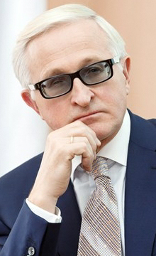 Александр Шохин
